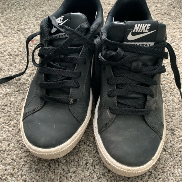 Nike sneakers - Picture 3 of 5